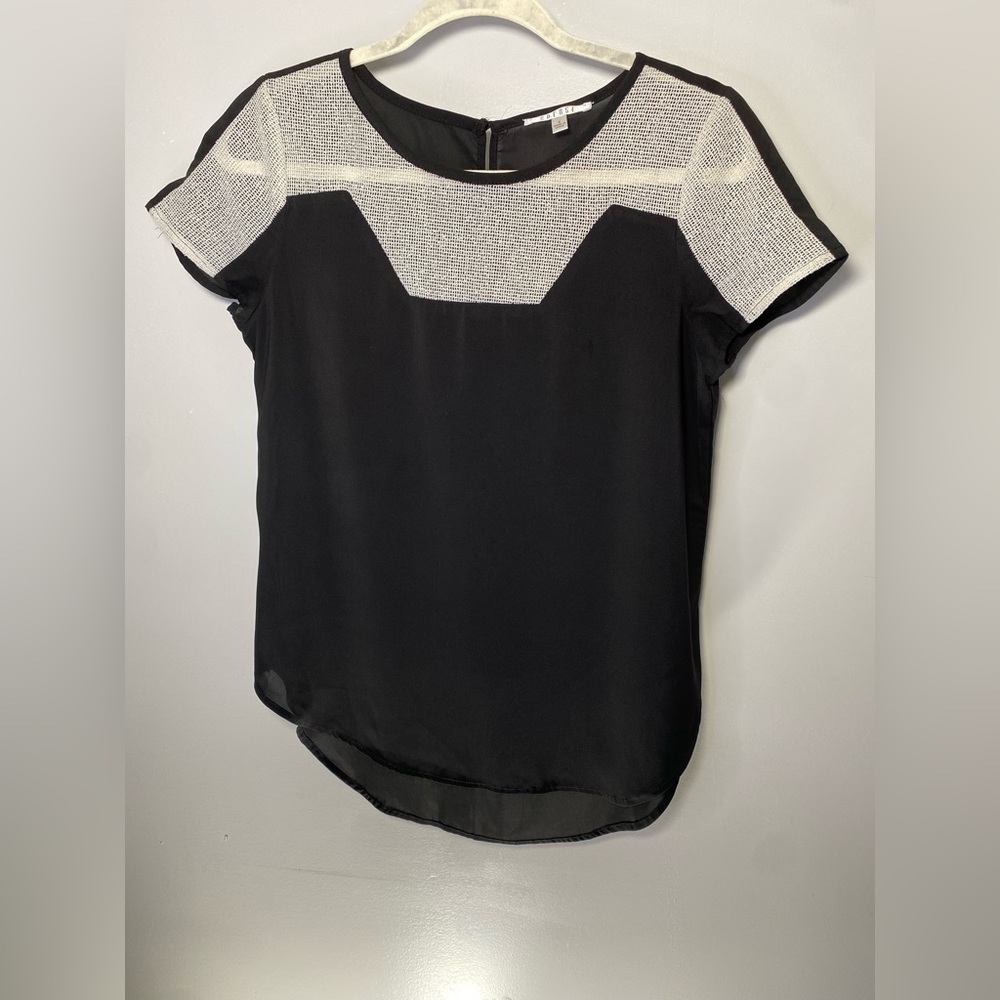 Spense short sleeve top Color: Black Size S